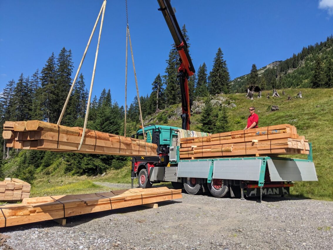 Moor-Wanderwegsanierung Langsee - Holztransport